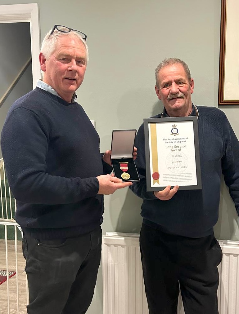 Long Service Award for our Fairford farmer